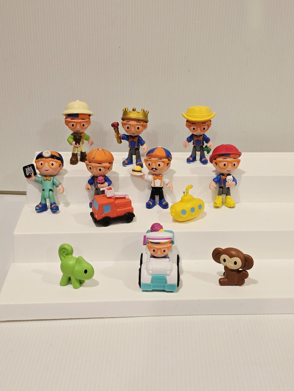 Blippi Mini Figure and Car Set
